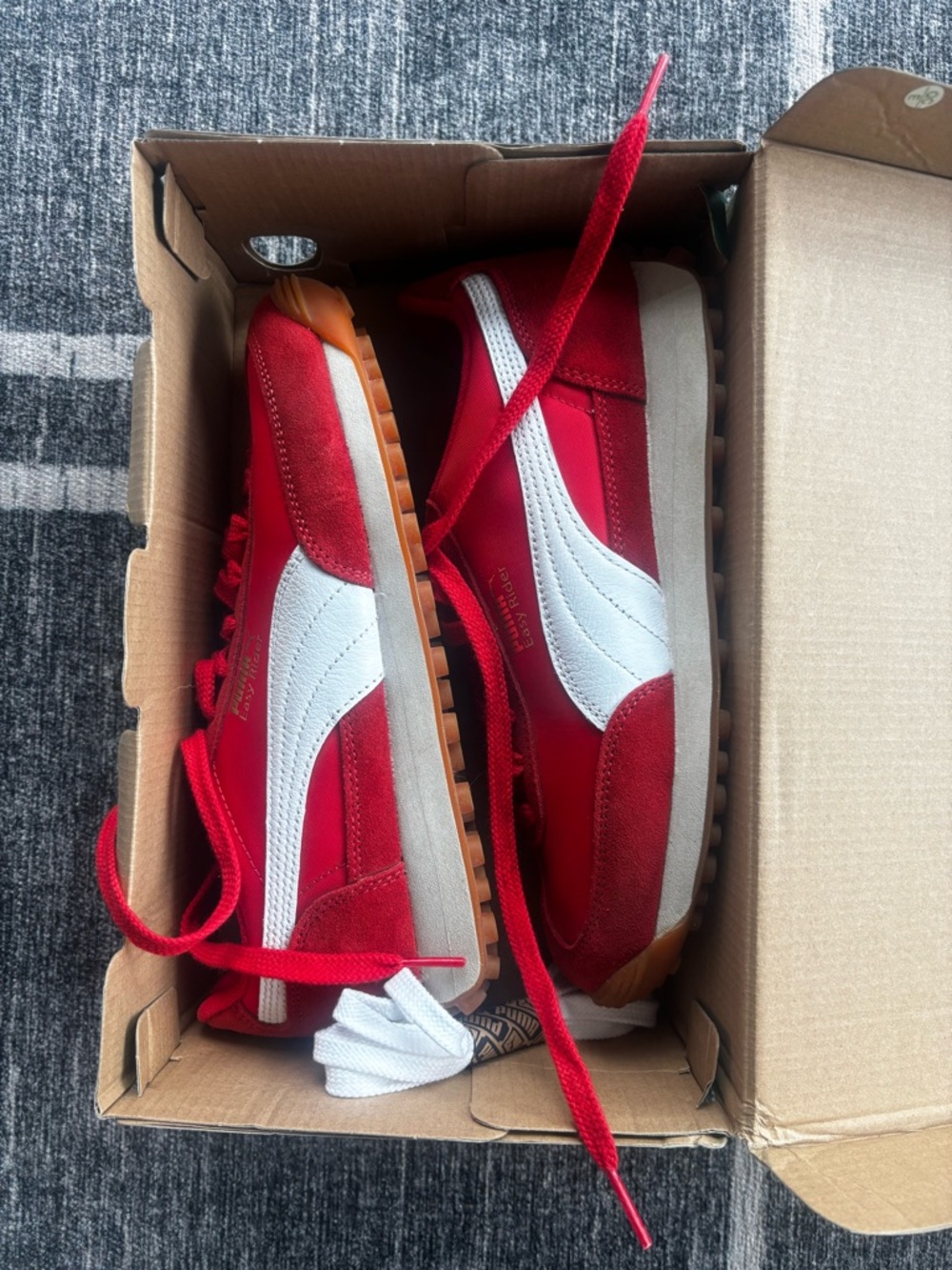 Puma Easy Rider Vintage Womens Sneakers - Red with White Stripe Size 8.5 - Picture 3 of 5